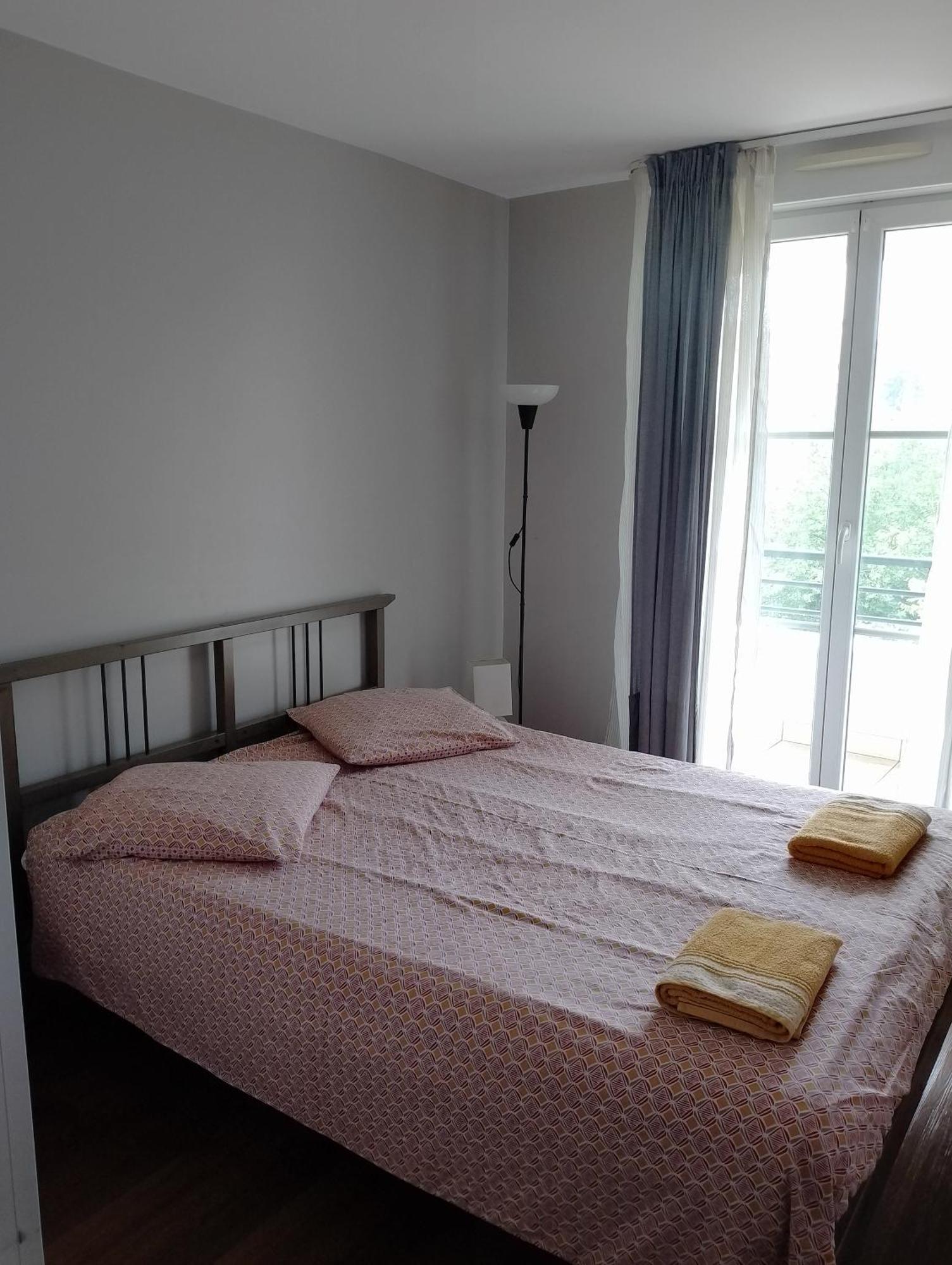 Appartement Residentiel Au Vert Et Au Frais Montigny-le-Bretonneux Exterior photo